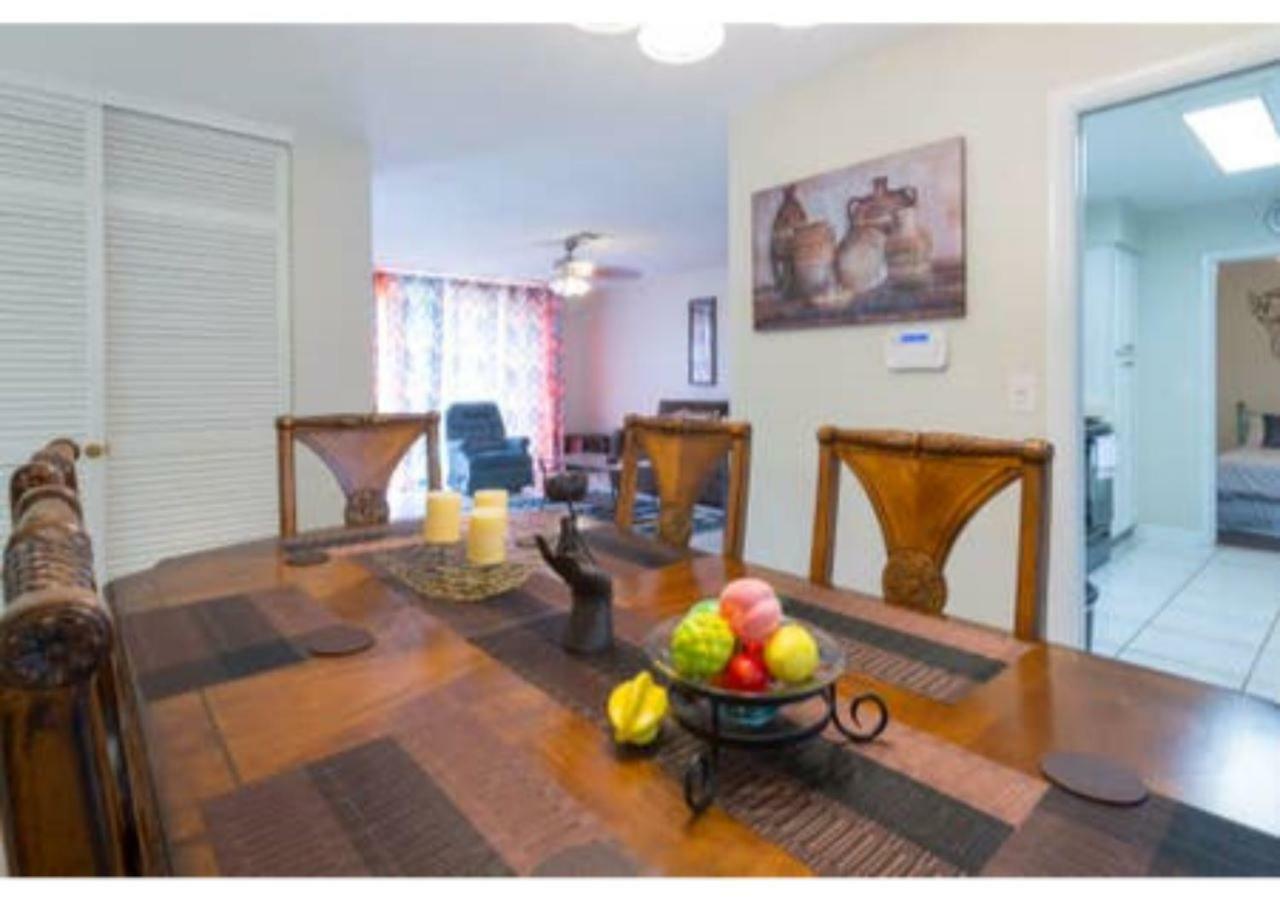 Home Away From Home! Deltona Bagian luar foto