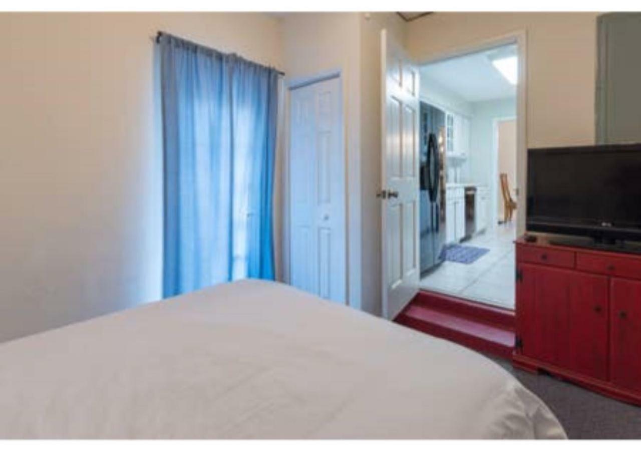 Home Away From Home! Deltona Bagian luar foto