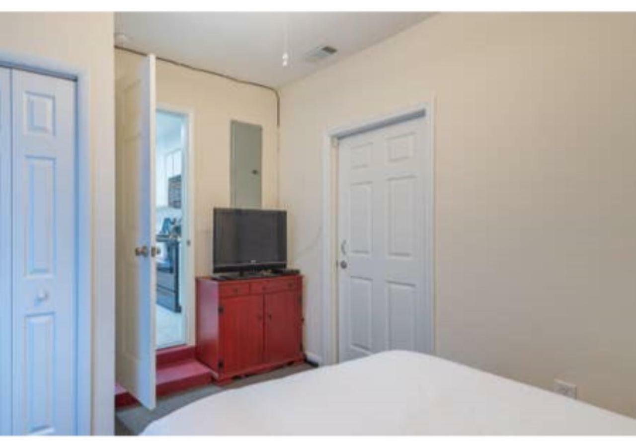 Home Away From Home! Deltona Bagian luar foto